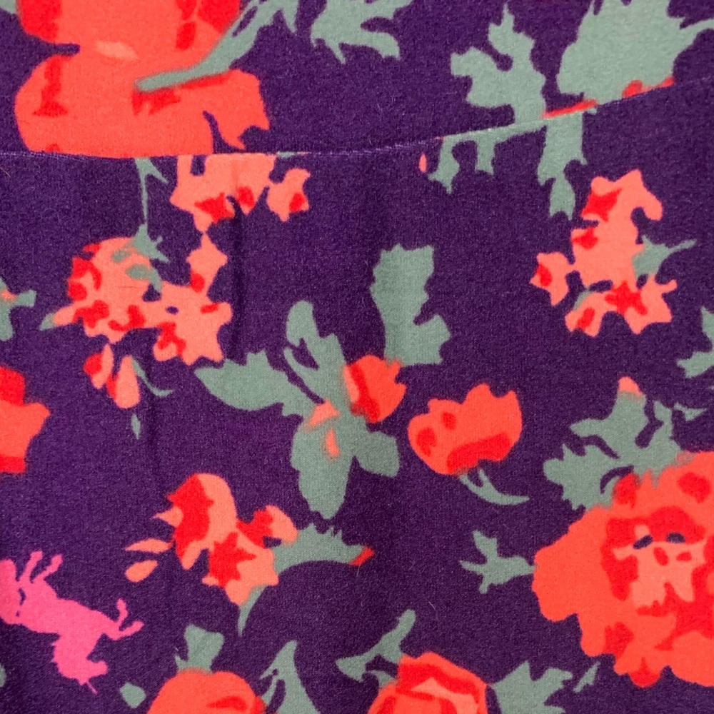 NWOT- LuLaRoe Leggings One Size – Purple with Coral & Blue Floral Print - Picture 4 of 10